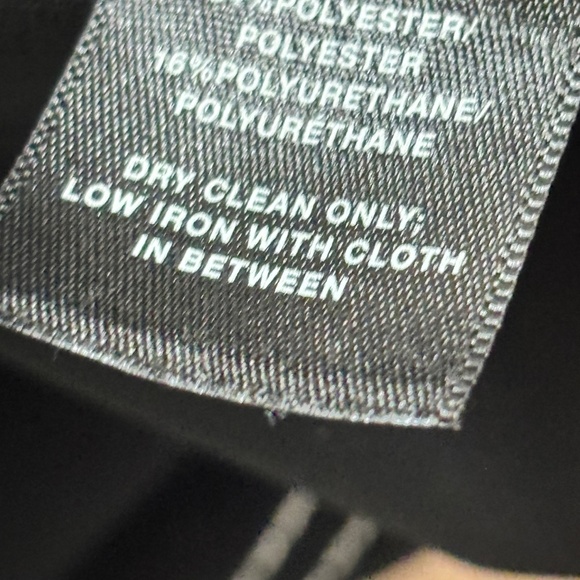 Lafayette 148 New York Mercer Cropped Pants with Contrast Topstitching - Picture 5 of 8